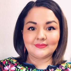 Meet your Posher, Roxana